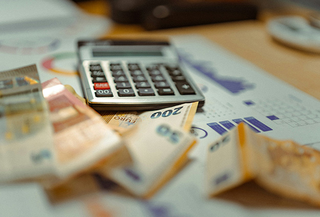 Ensure ASC 606 compliance and real-time reporting with NetSuite ERP by Invitra India.